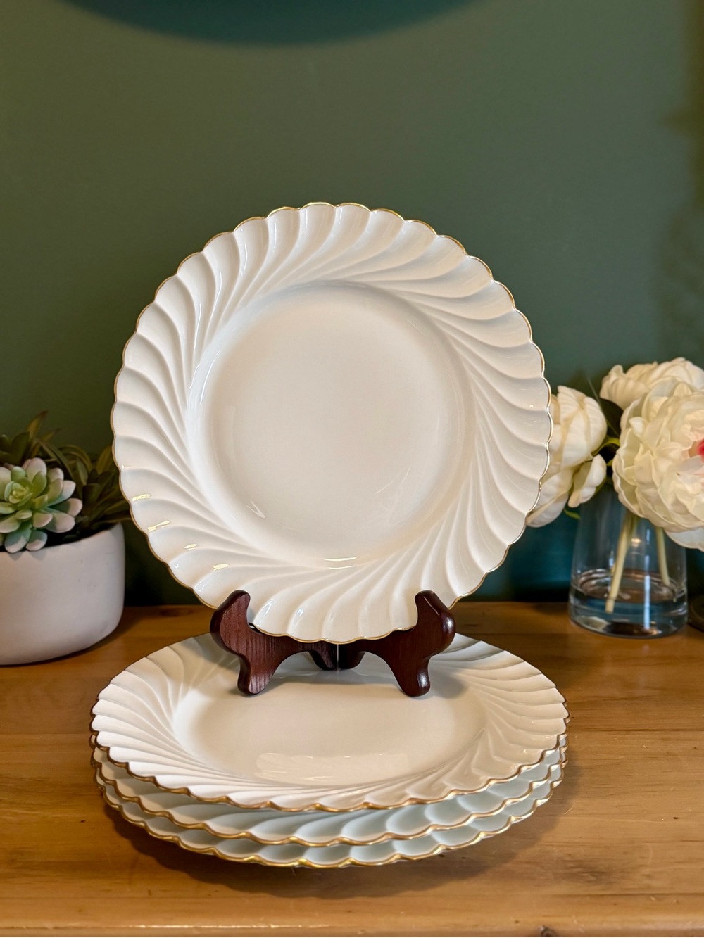 4 Haviland France Elegance Torse 10.5” White & Gold Trim Dinner Plates MINT
